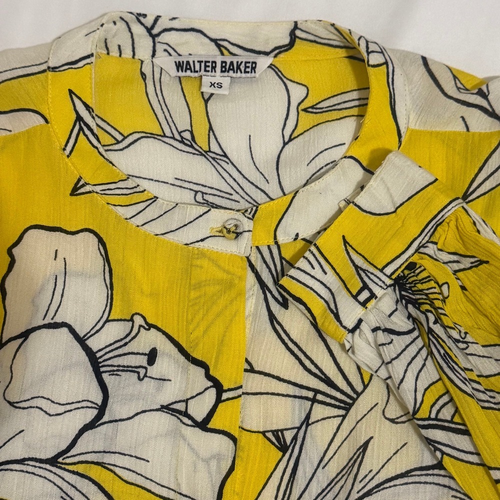 Walter Baker Yellow Hibiscus Sun Long Sleeve Blouse XS Women's Band Collar